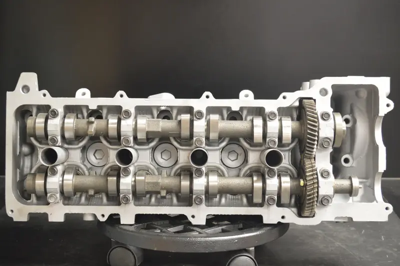 Toyota 2.4L Dohc 16V 4 Intake Ports 2Tzfe W/O Dist Cylinder Head, Year:95-97 1