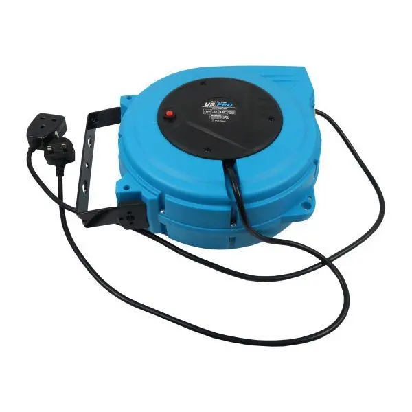 Us Pro Tools 15M Wall Mounted Retractable Cable Reel 230V 3200W 2309 1