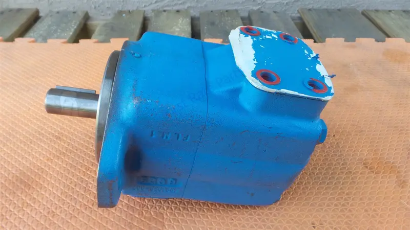 Vickers 02-137113-1 Vane Pump 25V17a-1A22r Danfoss 25V17a 1A22r Eaton 1