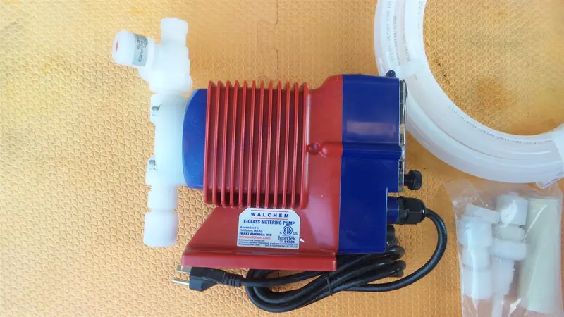 Walchem Ewn-C36taur Metering Pump Ewn-R Dosing Chemical Feed Pvdf 115V 2