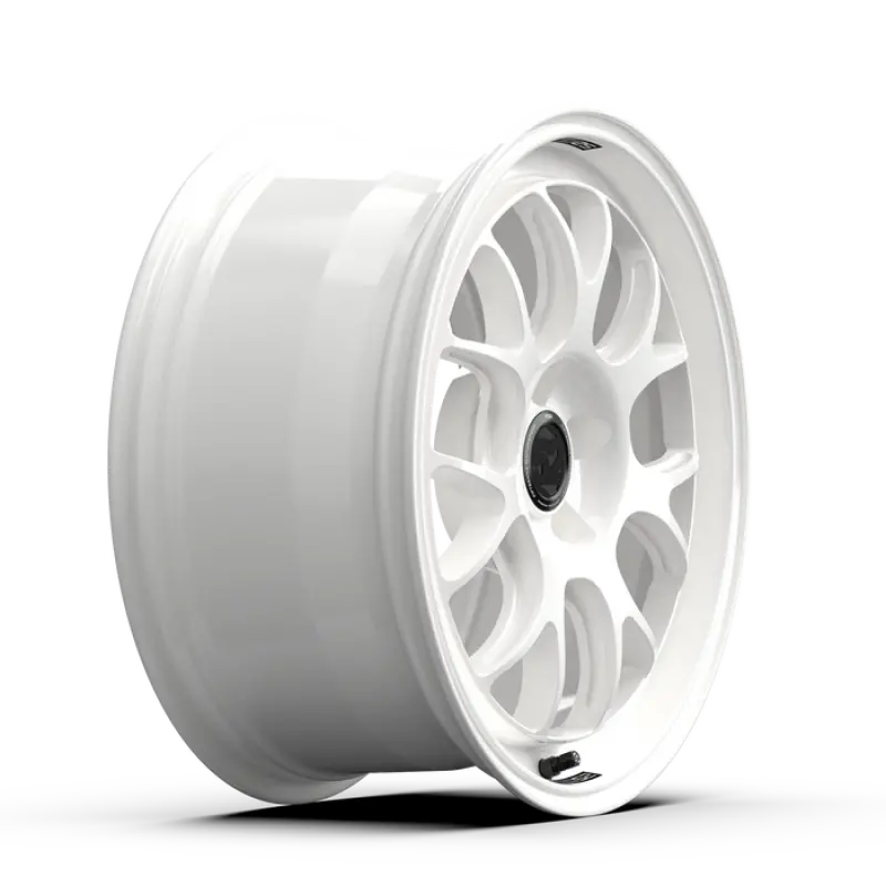 Fifteen52 Apex Rsr Forged Alloy Wheel – 18X8.5", 5X108, +42Mm Offset, 63.4Mm Bore, Rally White 1